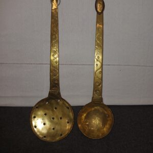 Messing vergiet en lepelsset