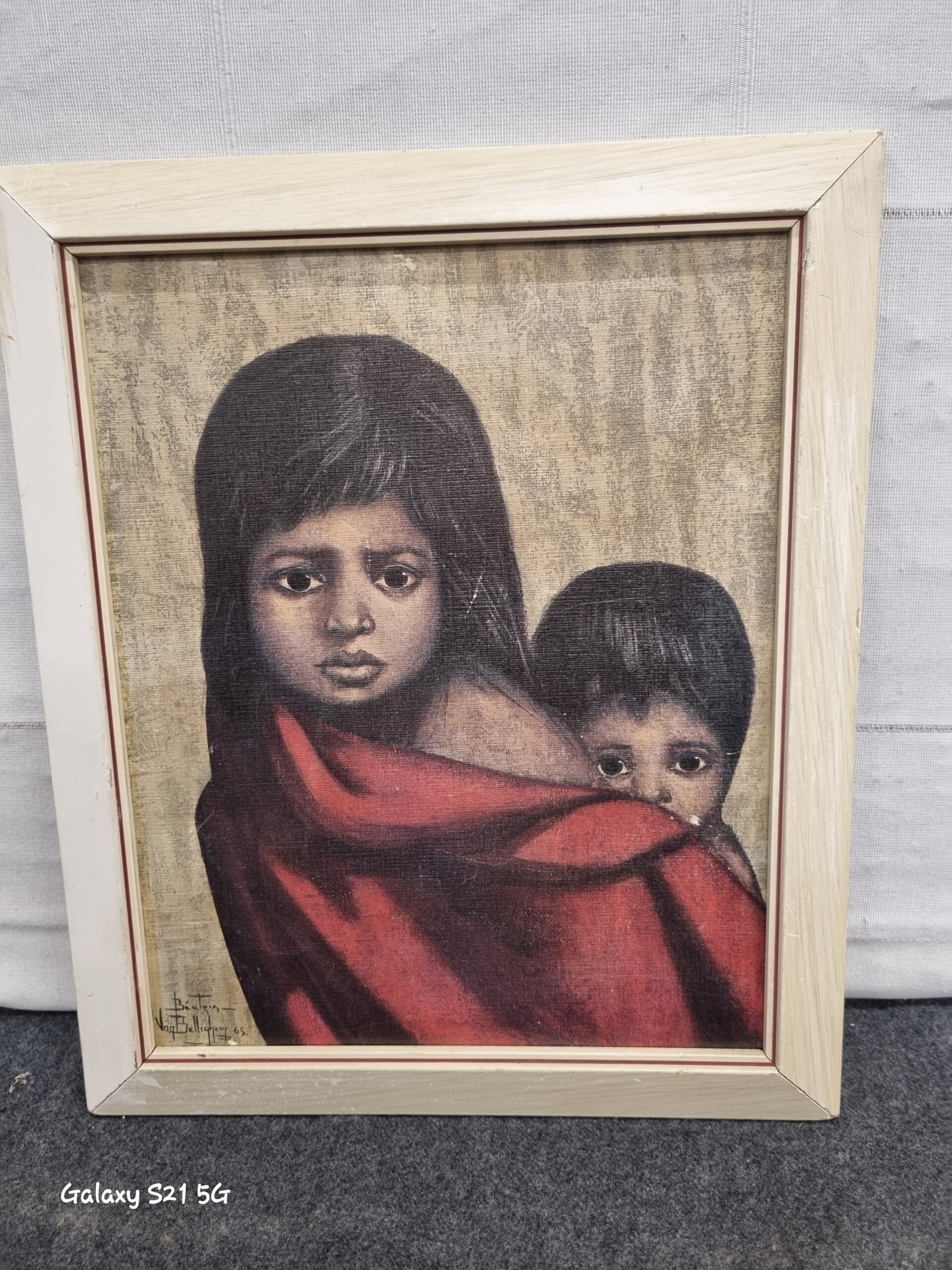 Schilderij van Meisje met jongetje op haar rug