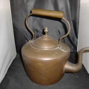 Antieke koperen koffieketel