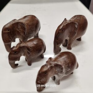 Set van 4 Handgesneden Houten Olifanten