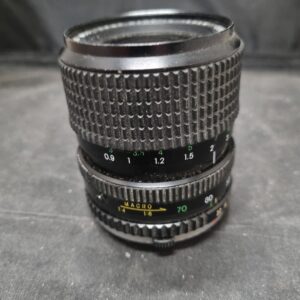 Cosina 35-70mm f/3.5-4.5 MC Macro Lens