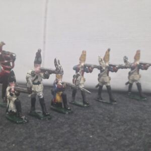 Antieke Tinnen Soldaatjes