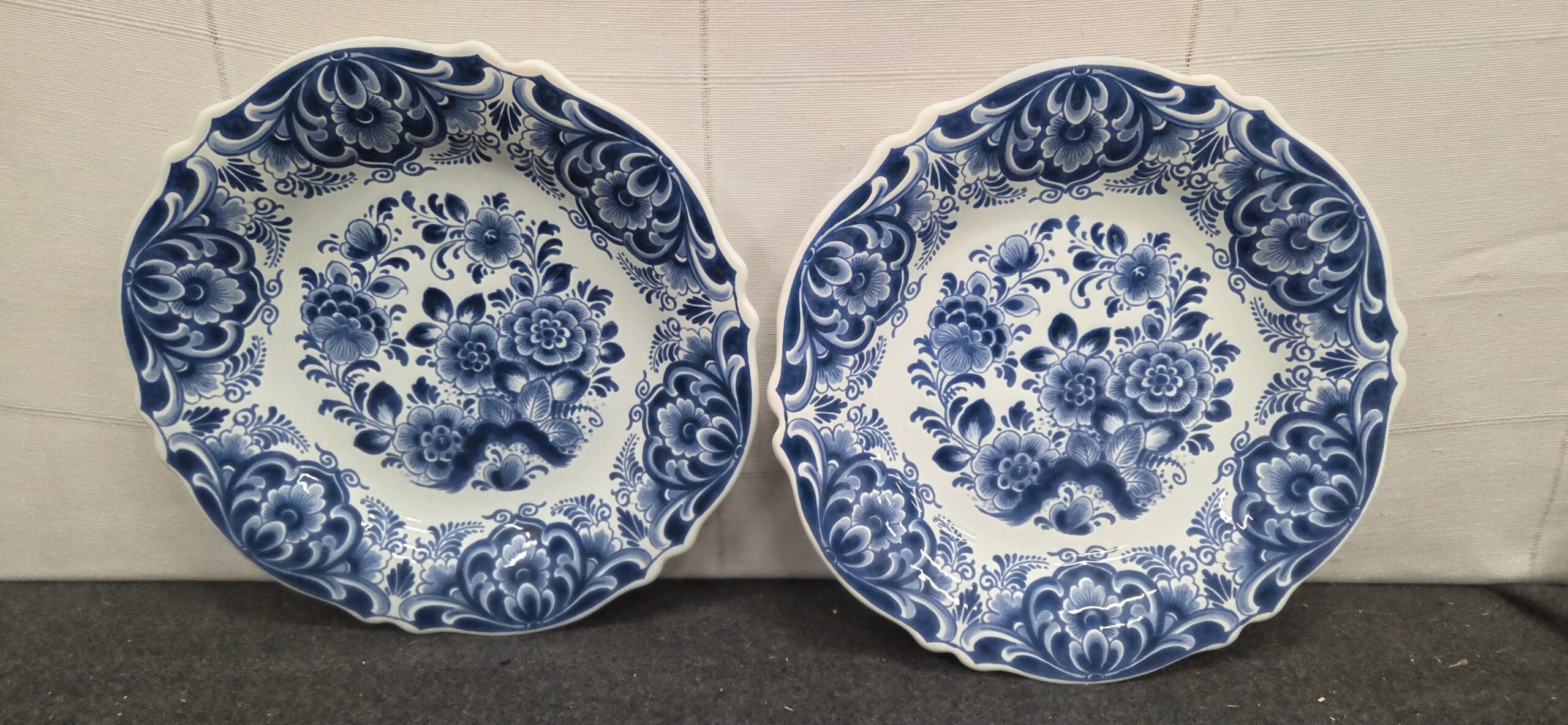 Set van 2 Prachtige Delfts Blauwe Borden – Decor 523B – 24,5 cm