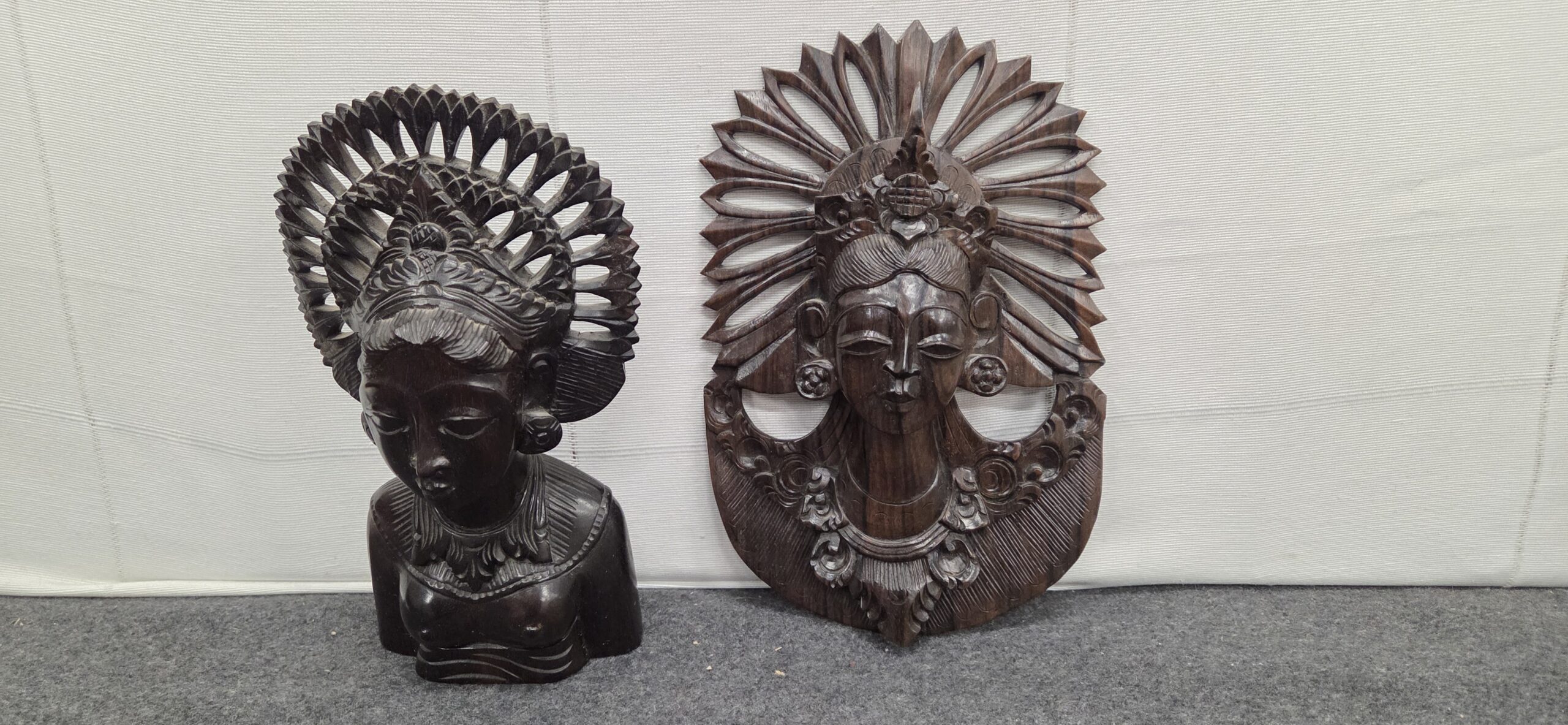 Prachtige Set Balinees Houtsnijwerk – Ebbenhout – Handgesneden Buste & Masker