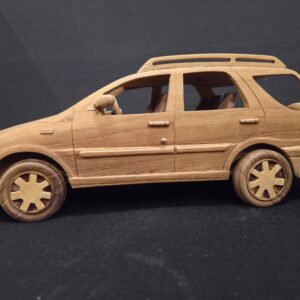 13782 Houten Modelauto / SUV